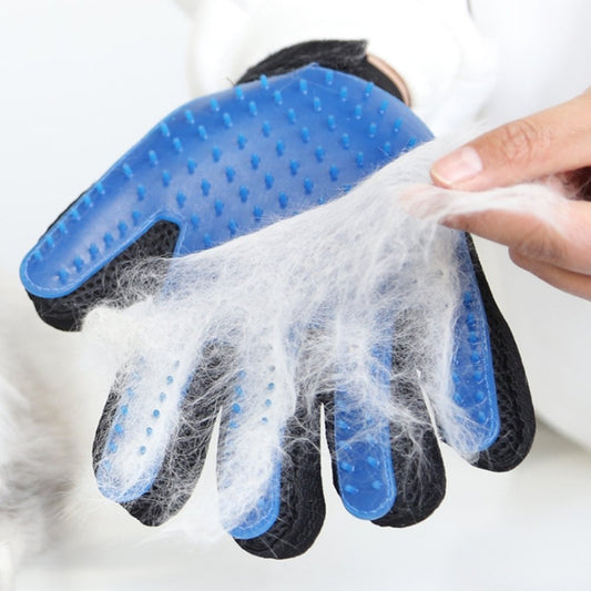 Pet Grooming Glove – Soft & Flexible